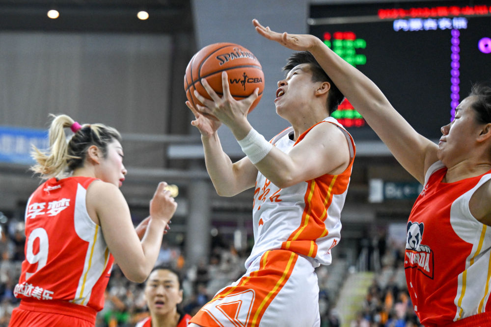 WCBA总决赛首轮：四川战胜内蒙古拔得头筹