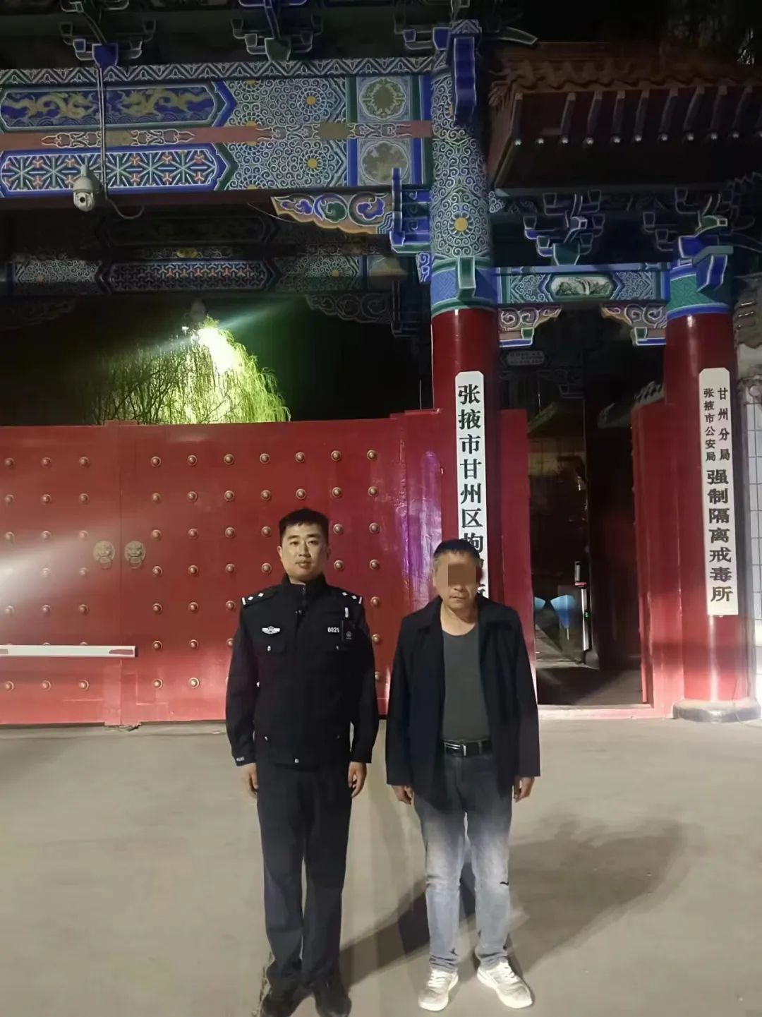 无证驾驶上高速，拘留！