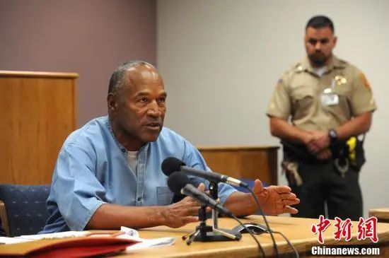 辛普森去世！其“杀妻案”轰动世界…