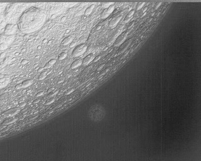 地月合影上新！鹊桥二号中继星任务取得圆满成功