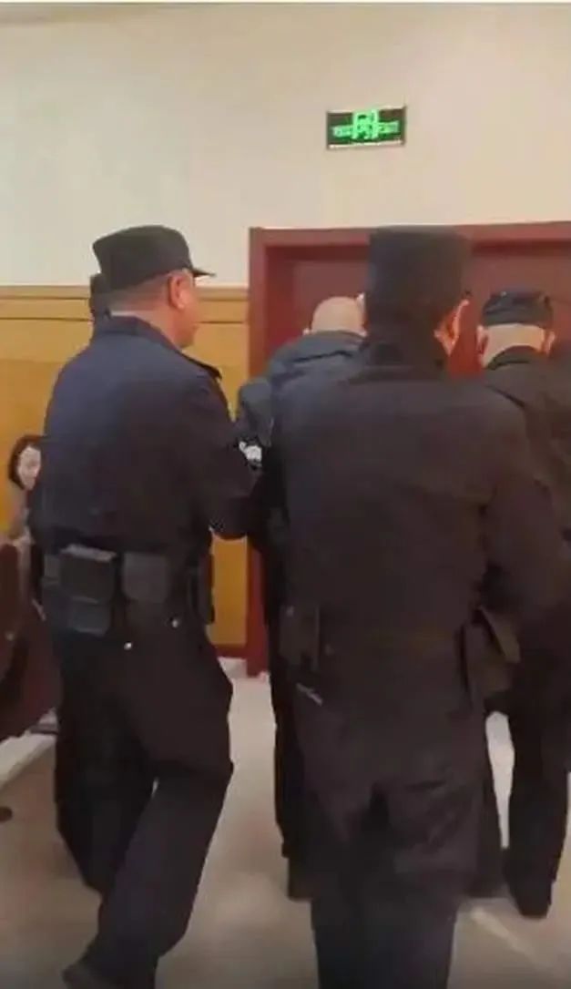 "最危险的地方…就是最危险的地方！"