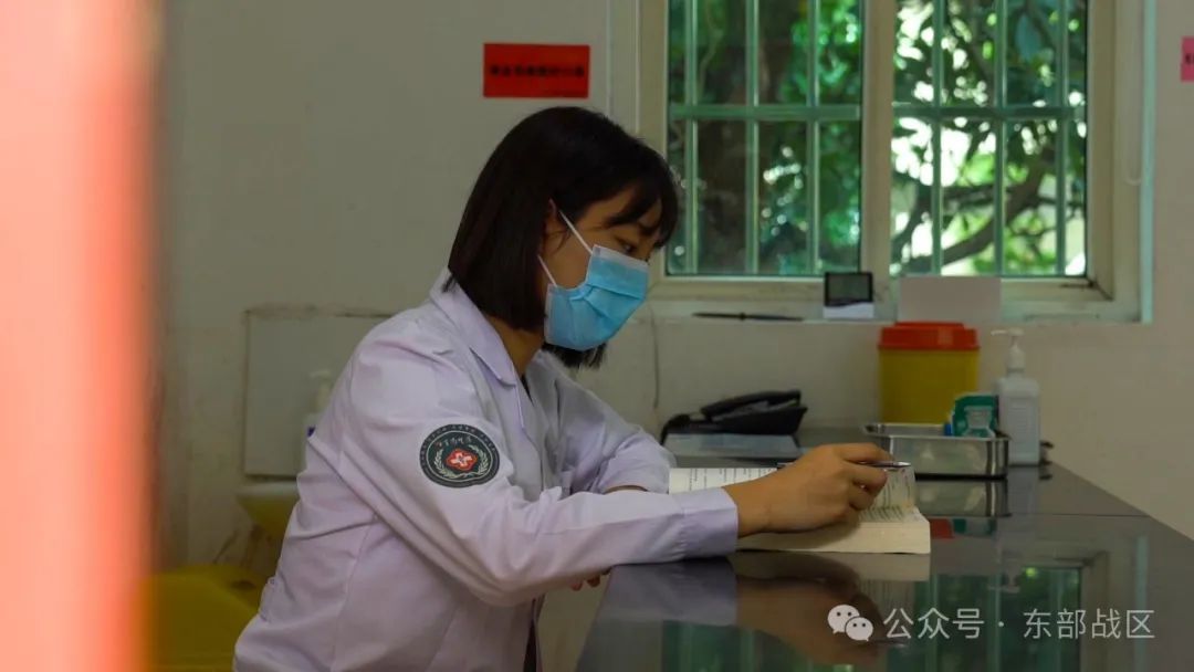 太飒了！这个“女教头”获评装甲驾驶特级，荣立二等功……