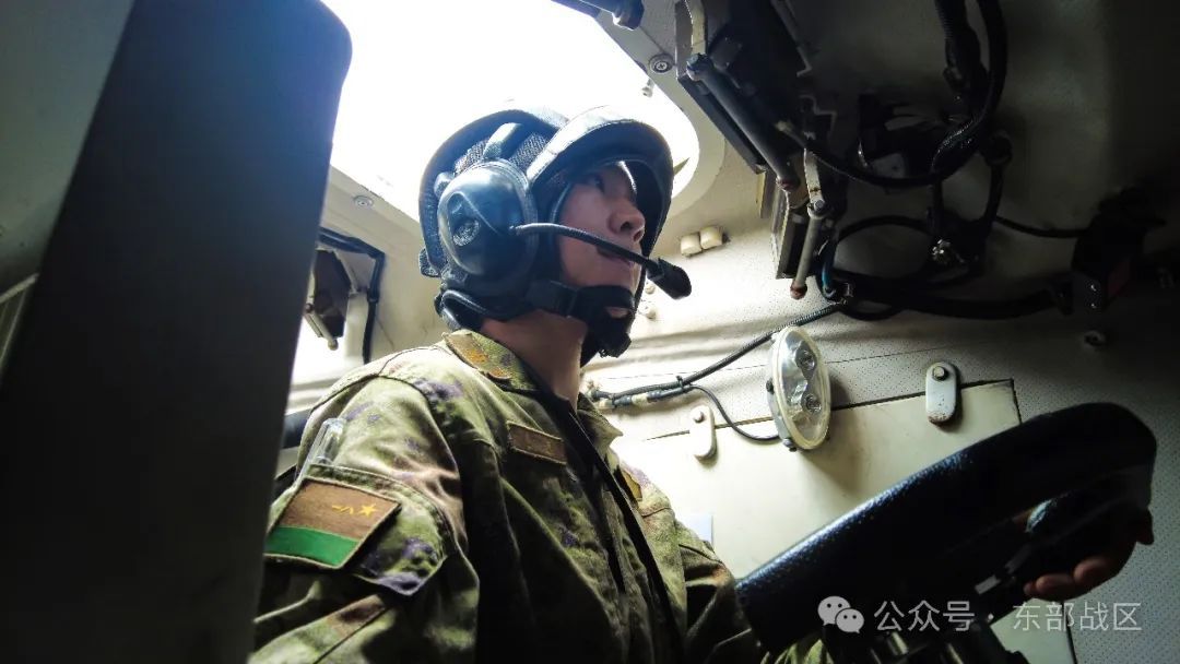 太飒了!这个“女教头”真不一般 太飒了!这个“女教头”真不一般