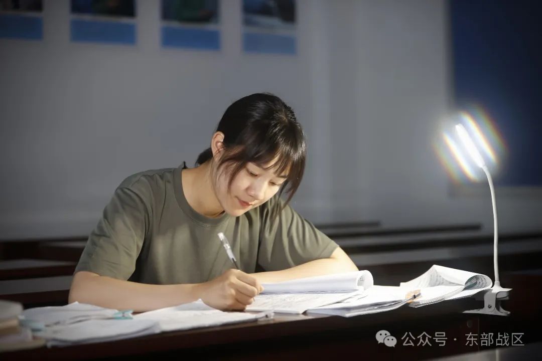 太飒了!这个“女教头”真不一般 太飒了!这个“女教头”真不一般