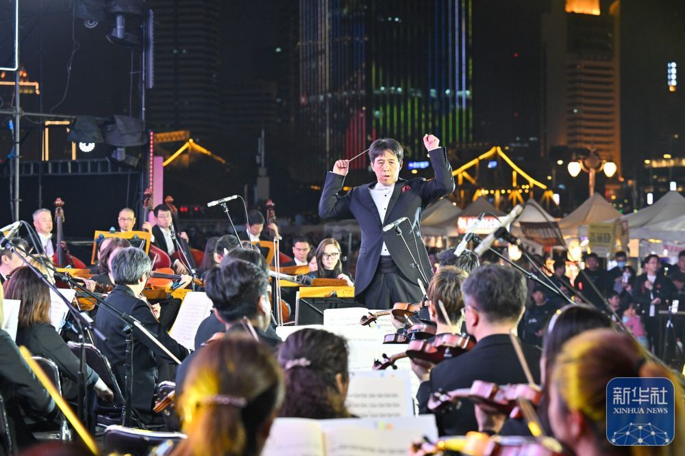 天津启动桥边音乐汇系列演出活动