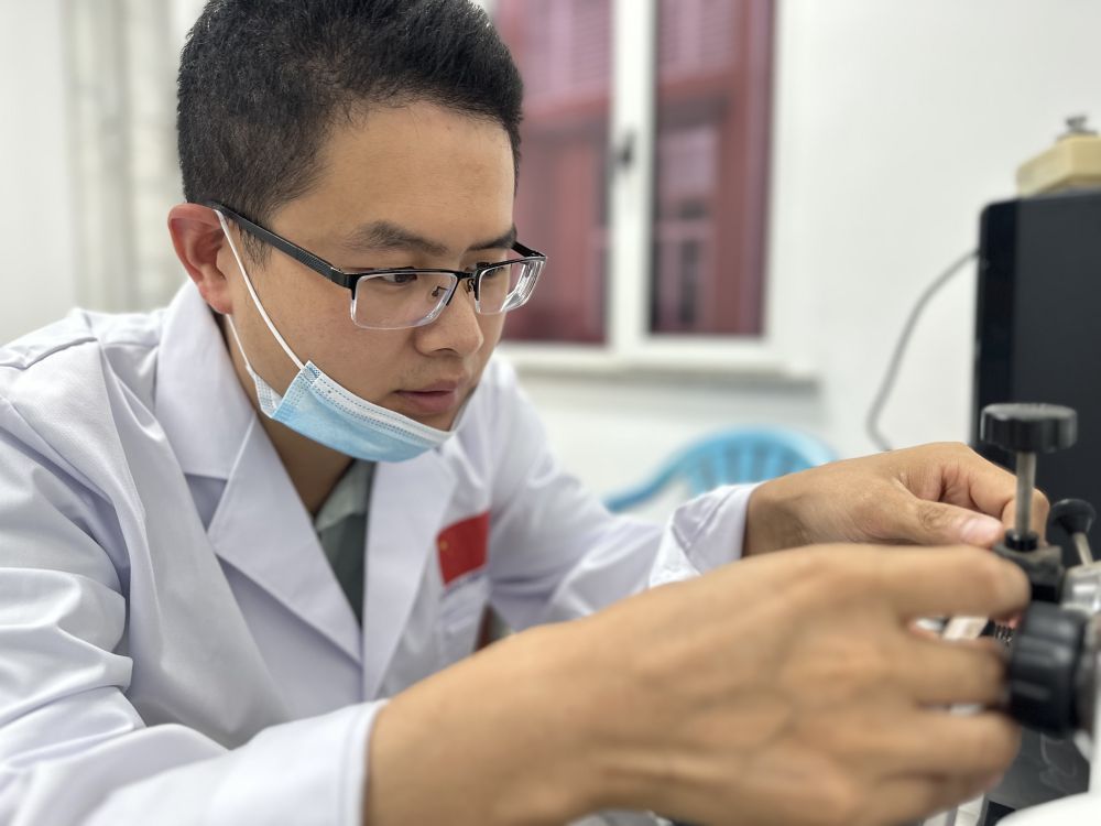 中国援南苏丹医疗队守护当地民众健康 中国援南苏丹医疗队守护当地民众健康