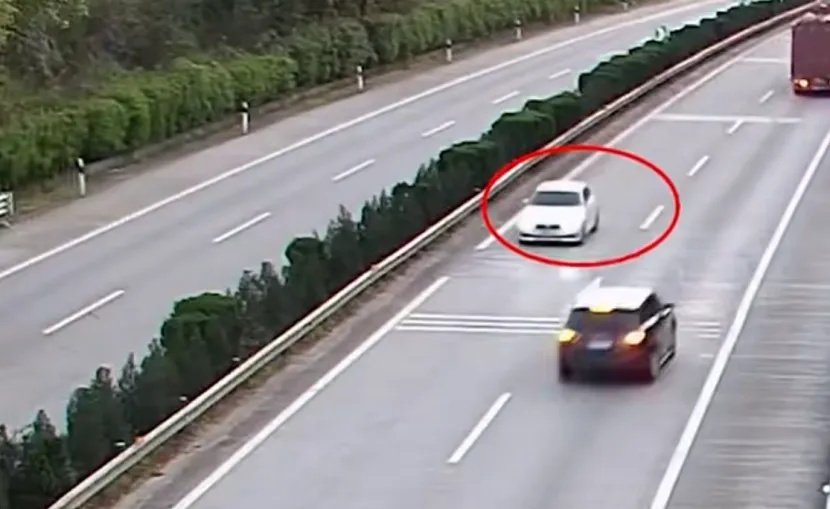 女子高速公路驾车逆行15公里!刑事立案! 女子高速公路驾车逆行15公里!刑事立案!