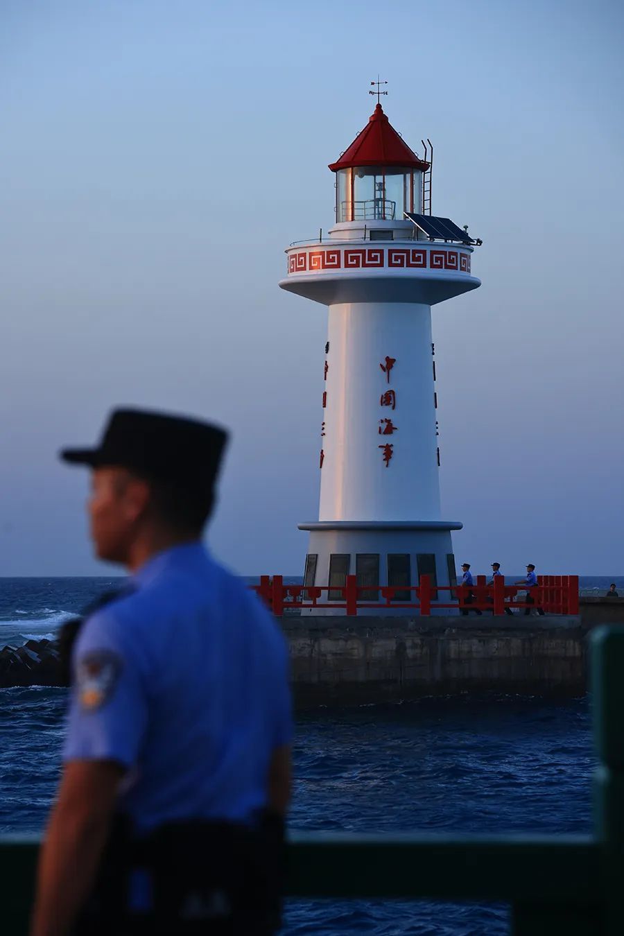 “这是我见过最简陋的升旗台……”但它代表的是每一寸国土海疆！