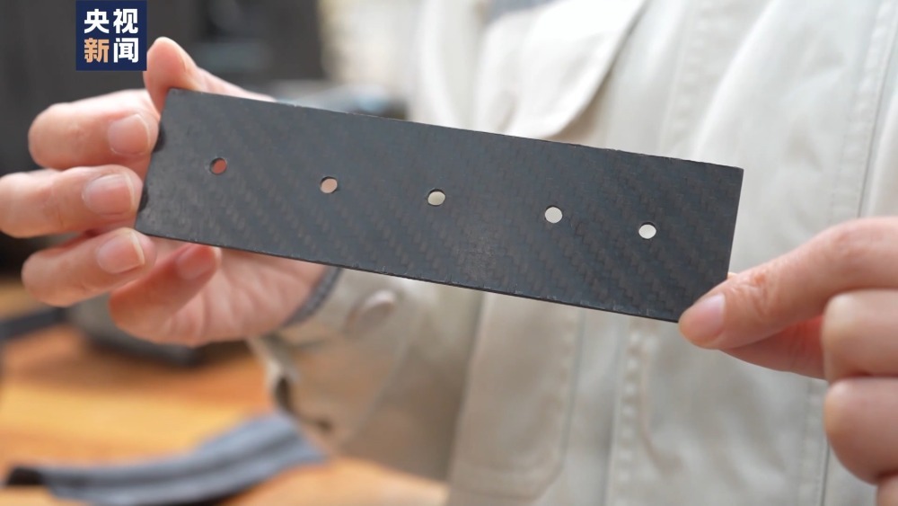 发展新质生产力·一线观察丨记者探访CR450关键系统实验室 发展新质生产力·一线观察丨记者探访CR450关键系统实验室