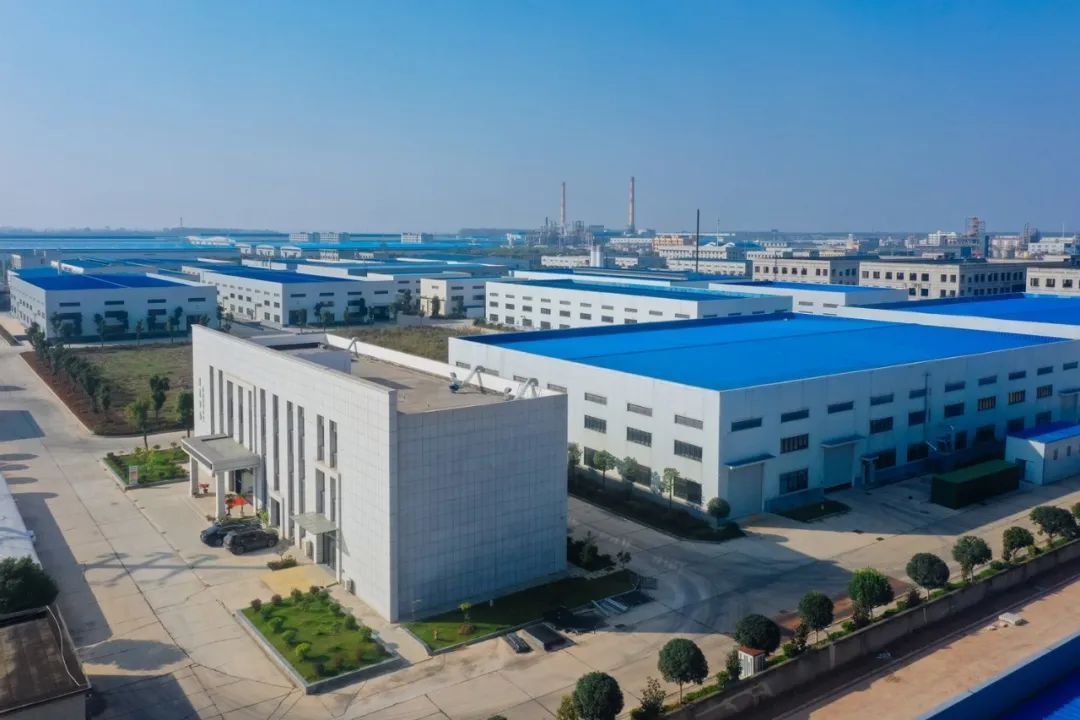 武汉女生25岁回国接手家族企业,现状公开 武汉女生25岁回国接手家族企业,现状公开