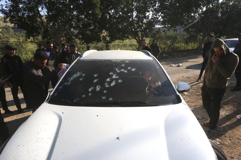 以军在约旦河西岸多地与巴勒斯坦人发生冲突