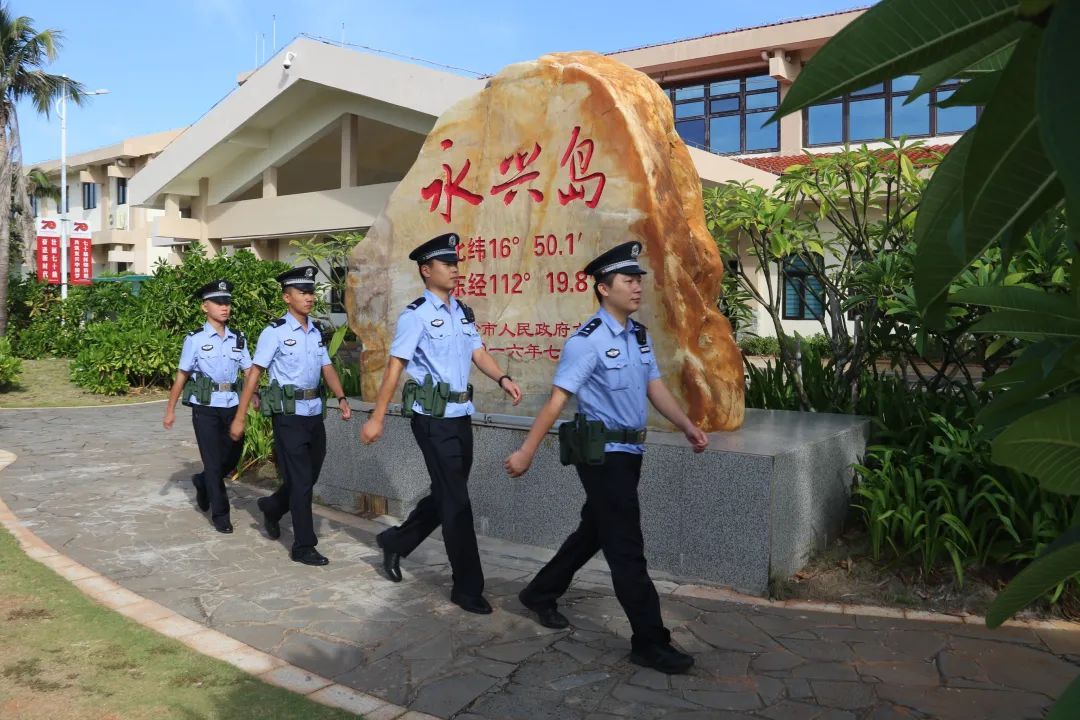 “这是我见过最简陋的升旗台……”但它代表的是每一寸国土海疆！