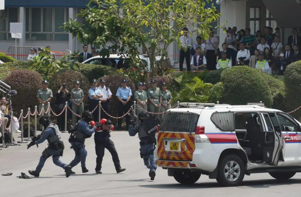 场面震感！飞虎队、反恐特勤队、飞行服务队齐上阵