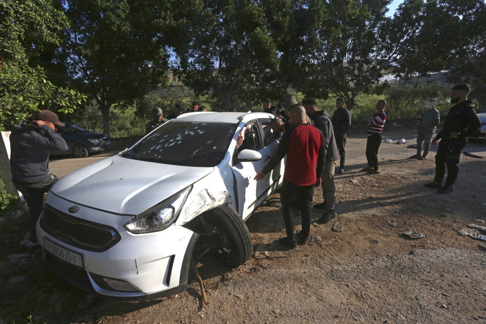 以军在约旦河西岸多地与巴勒斯坦人发生冲突