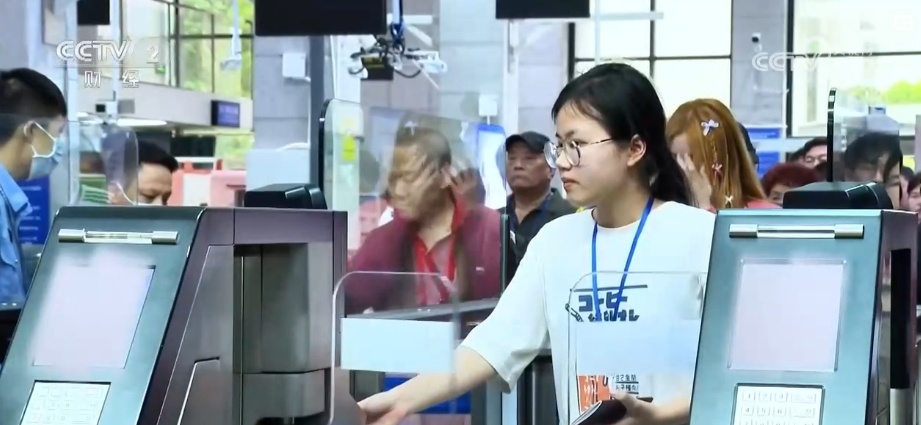 “三月三”“泼水节”,乐翻天!“传统节日+旅游”推动跨境游持续升温 “三月三”“泼水节”,乐翻天!“传统节日+旅游”推动跨境游持续升温