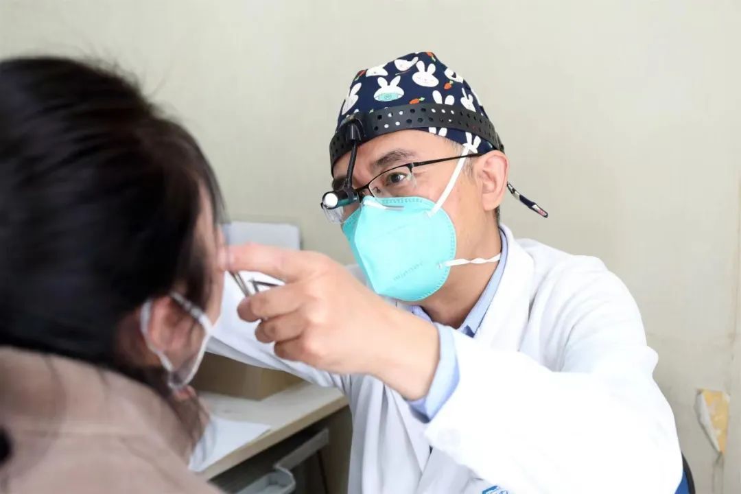 “不通气” “流不完” 怎么办?应对鼻窦炎,专家支招→ “不通气” “流不完” 怎么办?应对鼻窦炎,专家支招→