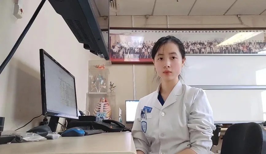 双胞胎姐妹，相逢在北大！