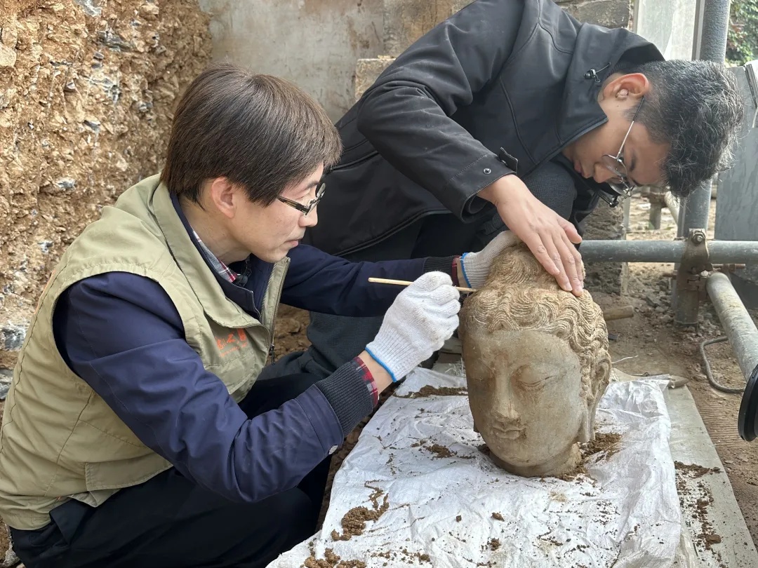 龙门石窟有新发现！网友：老祖宗真能藏啊