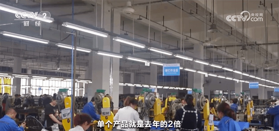 夜市、绿地、风筝、景区……人民美好生活的亮丽画卷正徐徐铺展