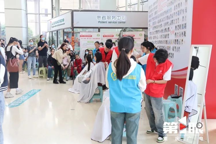 男子5年留65厘米披肩长发，网友怒赞！