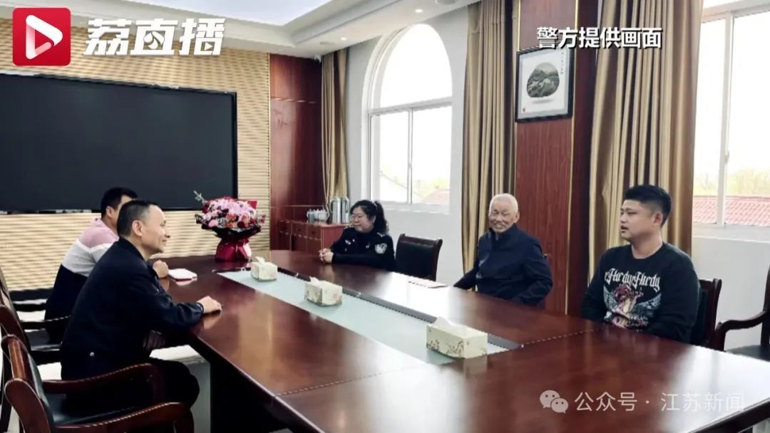 当“旱鸭子”遇上落水者，他这样救人，赞！