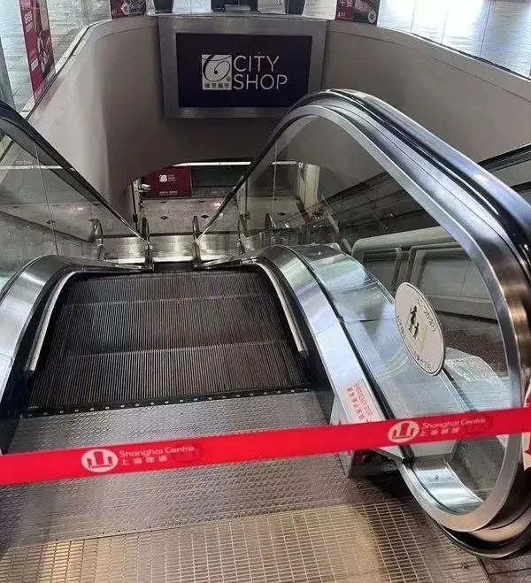 上海知名超市突然全面关店！全网刷屏！但尴尬来了，很多人都认错了...