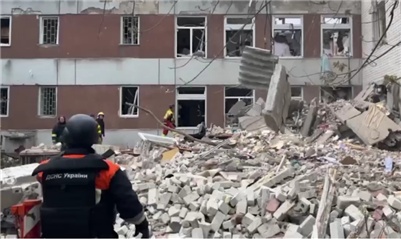 乌克兰切尔尼戈夫遭导弹袭击死亡人数升至18人