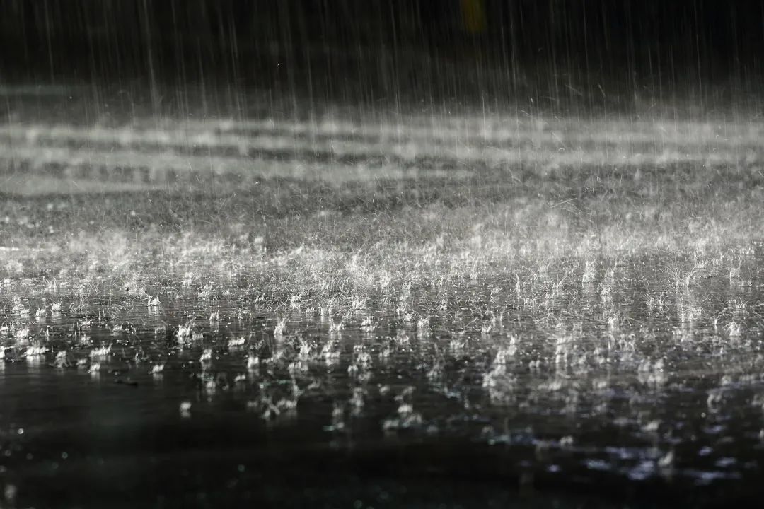 下班快回家！今夜，贵阳有雨，息烽开阳修文大概率有“暴雨+冰雹”