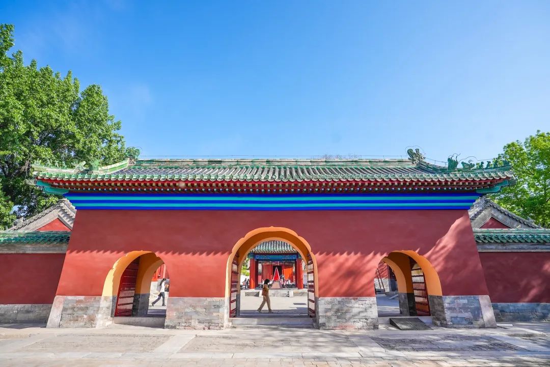 200多年来首次揭面纱!北京这处古建群今日对外开放→ 200多年来首次揭面纱!北京这处古建群今日对外开放→