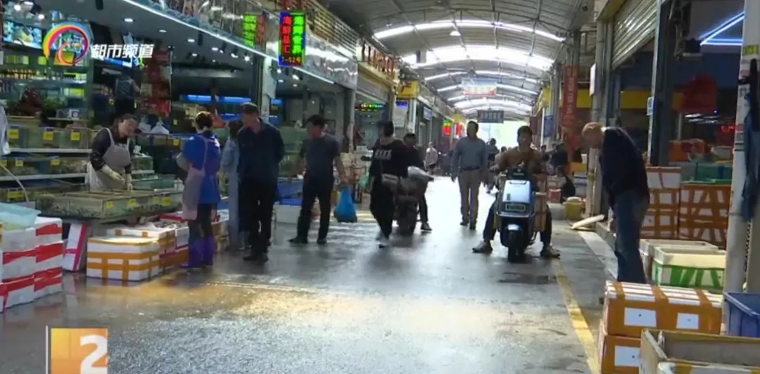 降!降!降!价格几乎腰斩,很多昆明人爱吃…… 降!降!降!价格几乎腰斩,很多昆明人爱吃……