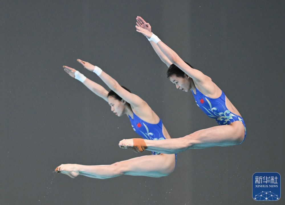 跳水世界杯总决赛：全红婵/陈芋汐女子双人10米台夺冠