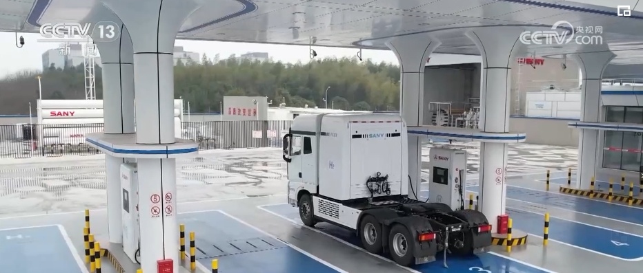 我国氢燃料电池汽车产销量高速增长 加氢站网络不断完善