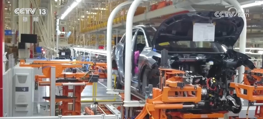 我国氢燃料电池汽车产销量高速增长 加氢站网络不断完善