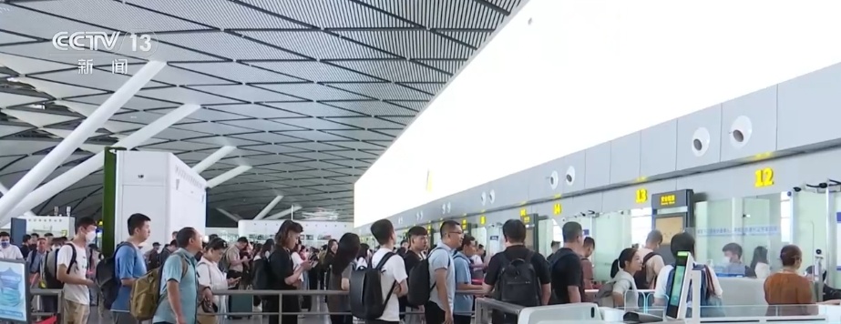 销售火热、热度升高!消费场景丰富多样 “五一”假期旅游市场活力迸发 销售火热、热度升高!消费场景丰富多样 “五一”假期旅游市场活力迸发