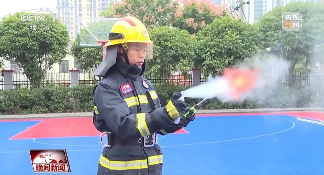 家里有这种夏天“神器”，千万别给孩子用！已有人白肺！