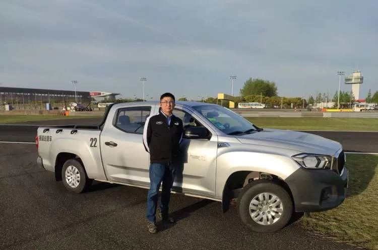 千名F1裁判入场!“从凌晨四点开始忙碌” 千名F1裁判入场!“从凌晨四点开始忙碌”