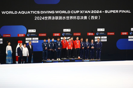 祝贺！跳水世界杯混合团体决赛中国队摘金