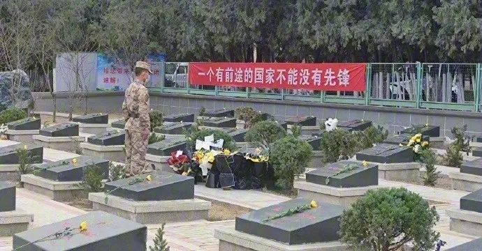 “他当时只有19岁啊……” “他当时只有19岁啊……”