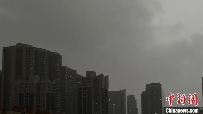 暴雨红色预警！广东今晚或出现编号洪水