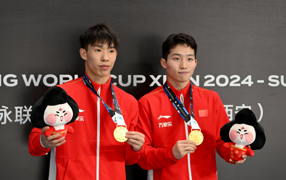 跳水 | 世界杯总决赛：龙道一/王宗源男子双人3米板夺冠