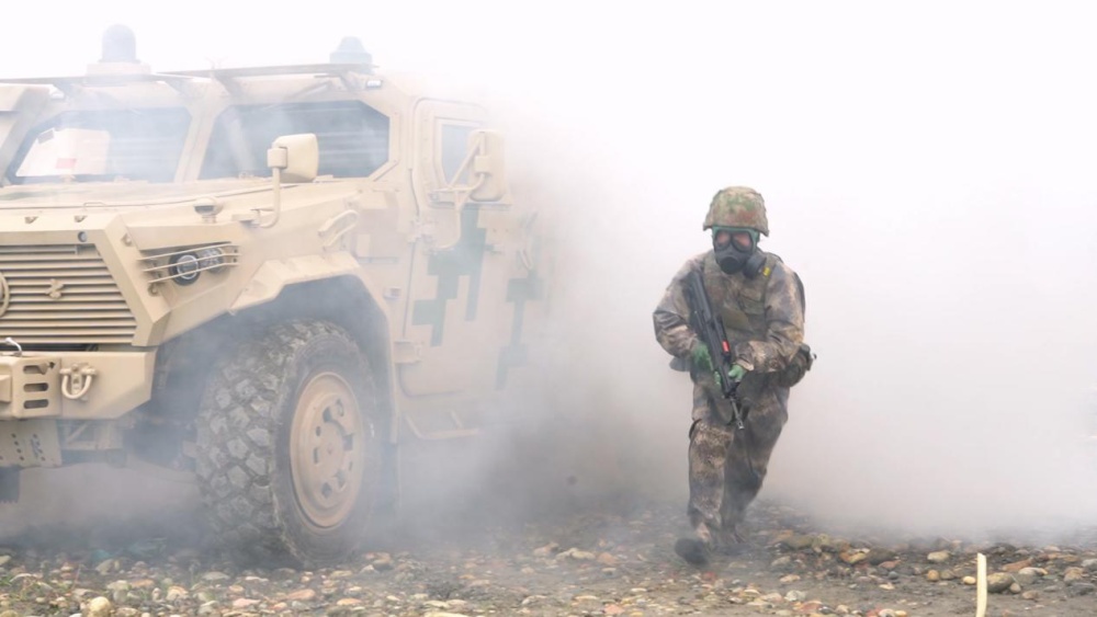 陆军第77集团军某旅:全流程综合演练锤炼防化兵实战能力 陆军第77集团军某旅:全流程综合演练锤炼防化兵实战能力