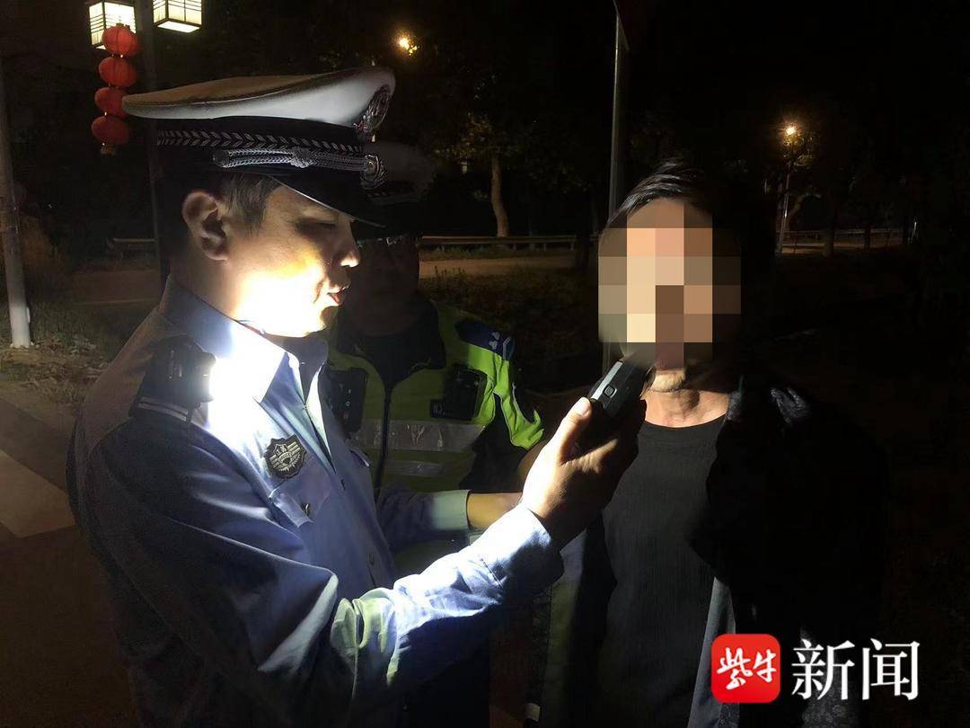 这下惨了，要丢工作！男子酒后驾驶营运车，吊销驾驶证还被拘