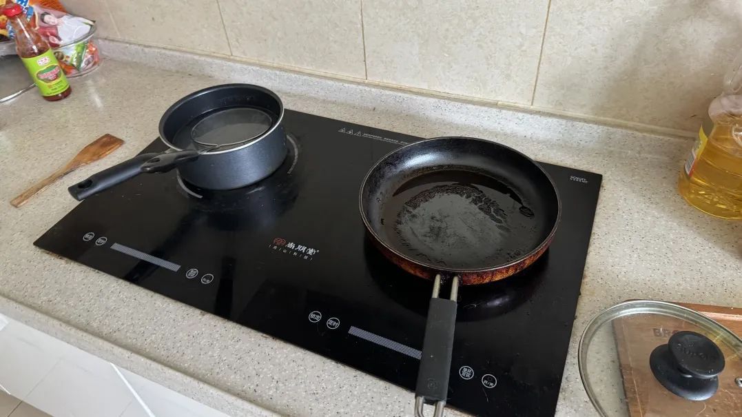 你的猫,在试图“自取灭亡”! 你的猫,在试图“自取灭亡”!