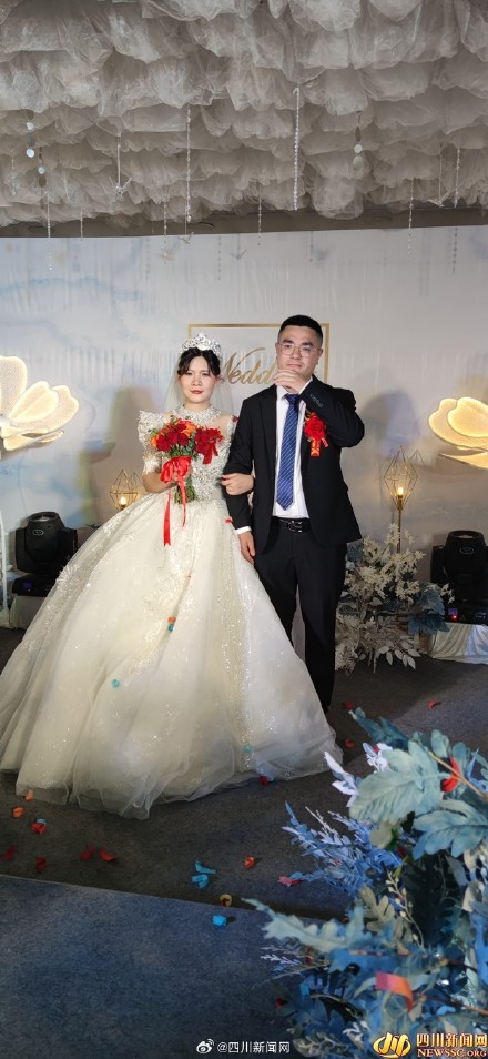 共同见证!甘宇结婚说最感谢的是父母 共同见证!甘宇结婚说最感谢的是父母