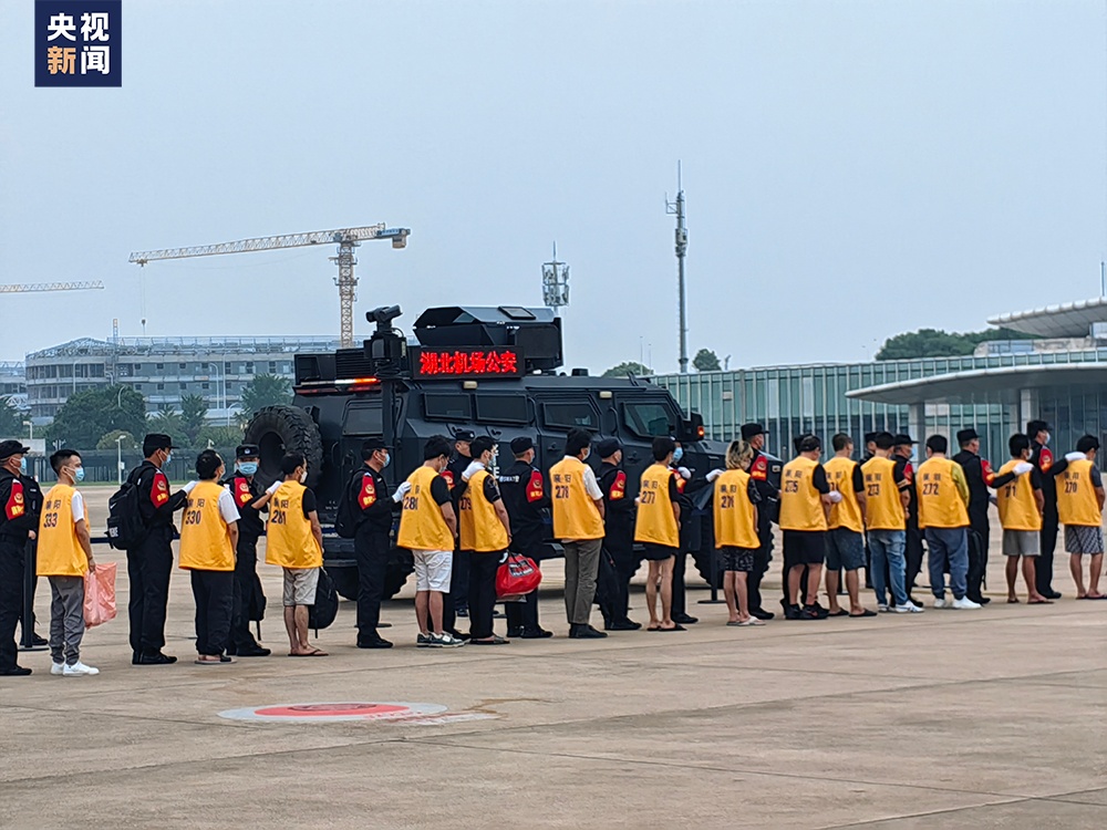 全部押解回国! 全部押解回国!