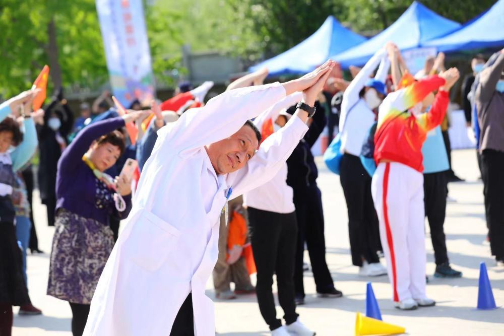 北京市社区运动会营养社区行拉开序幕