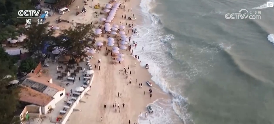 “五一”假期消费新场景丰富多彩 新兴目的地旅游市场不断“出圈” “五一”假期消费新场景丰富多彩 新兴目的地旅游市场不断“出圈”