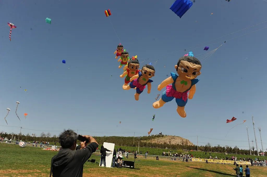 一根线,让港珠澳大桥“上天”了 一根线,让港珠澳大桥“上天”了