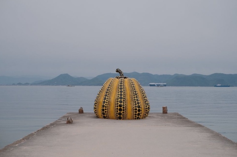 日本的现代艺术馆为什么总在“偏远之地”？