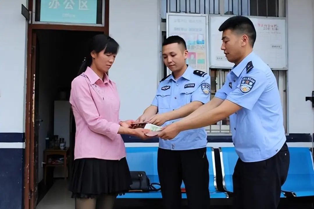 痛心！他身中数刀牺牲，年仅33岁